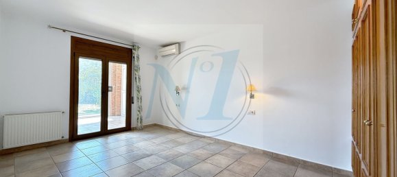 Вилла с 4 спальнями в Пералада, Испания № 158112 41