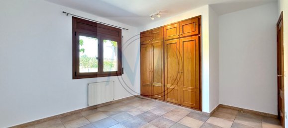 Вилла с 4 спальнями в Пералада, Испания № 158112 46