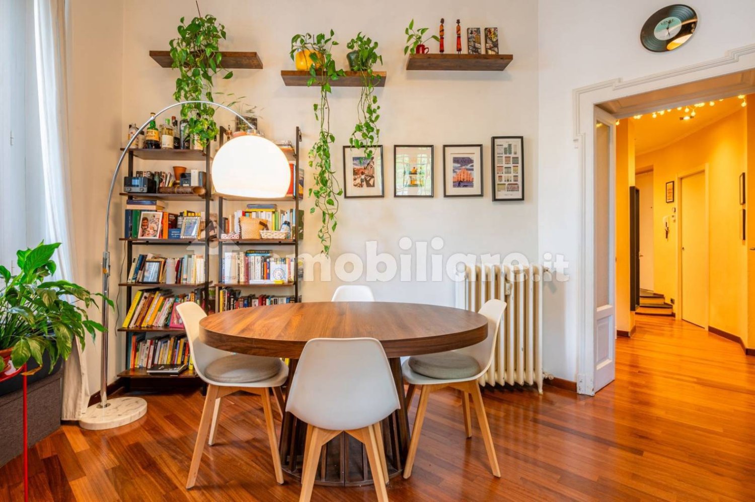 2 bedrooms Apartment in Milan, Italy No. 369940