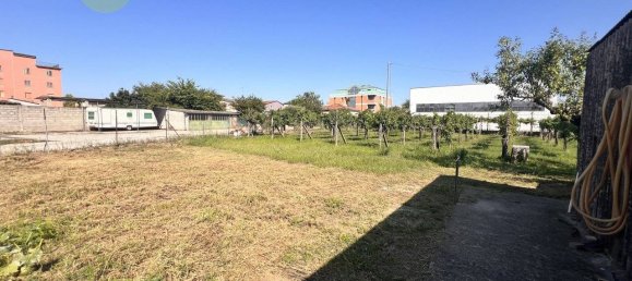 5 bedrooms House in Cerea, Italy No. 322741 10