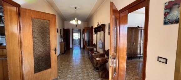 5 bedrooms House in Cerea, Italy No. 322741 19