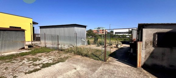 5 bedrooms House in Cerea, Italy No. 322741 8