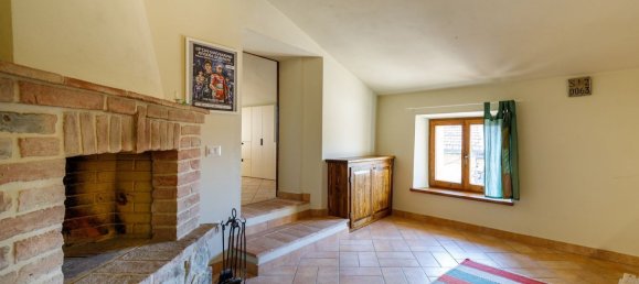 6 rooms House in Radicondoli, Italy No. 120247 23