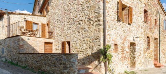 6 rooms House in Radicondoli, Italy No. 120247 2