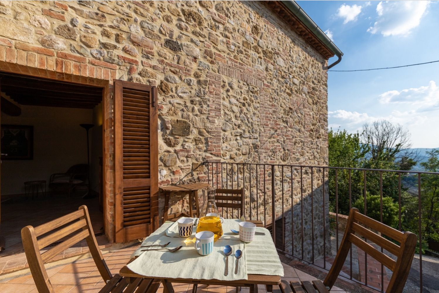 6 rooms House in Radicondoli, Italy No. 120247