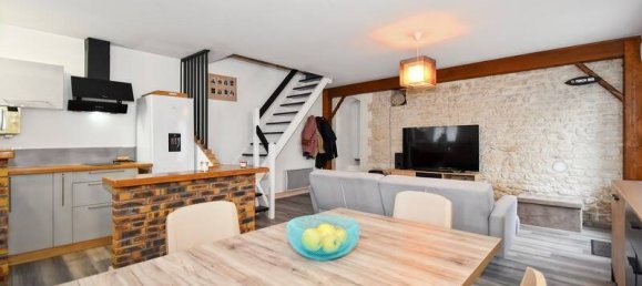 Casa de 2 dormitorios en Ardillieres, France No. 113968 7