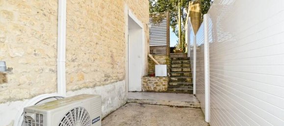 Casa de 2 dormitorios en Ardillieres, France No. 113968 14