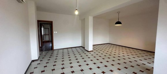 4-Zimmer Wohnung in Potenza, Italy, Nr. 34162 13