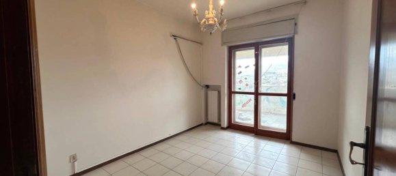 4-Zimmer Wohnung in Potenza, Italy, Nr. 34162 34