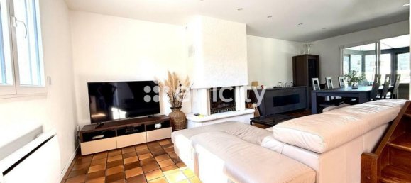 4 bedrooms House in Limay, France No. 347064 5