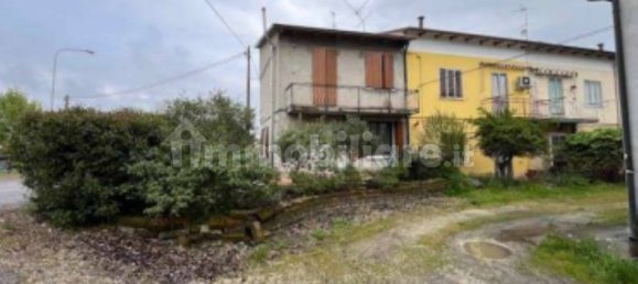 5 bedrooms Apartment in Poggio Rusco, Italy No. 331038 10