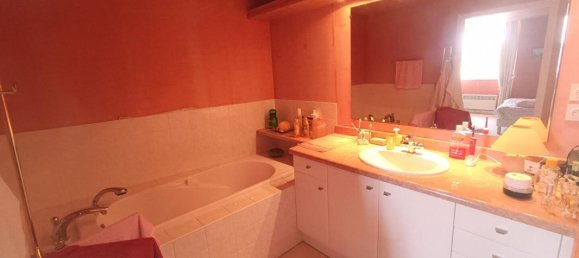 1 bedroom Apartment in Vendome, France No. 256268 10