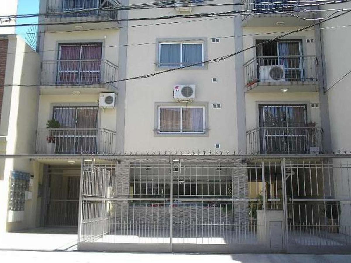 Studio in Moron, Argentina No. 5230