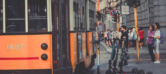 4 rooms Apartment in Milan, Italy No. 272347 3