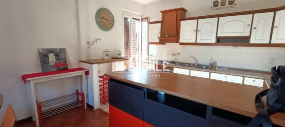 2 bedrooms Apartment in Dicomano, Italy No. 118959 5