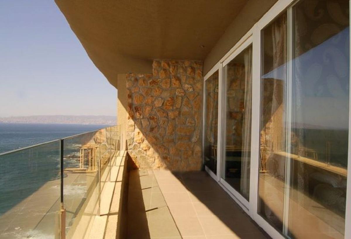 Apartamento de 4 dormitorios en Valparaíso, Chile No. 1797