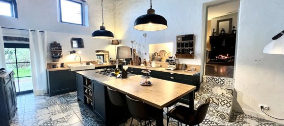 6 bedrooms House in Cellieu, France No. 63420 11