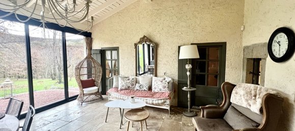 6 bedrooms House in Cellieu, France No. 63420 6