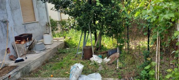 3-salle Appartement à Torrenova, Italy No. 71278 11