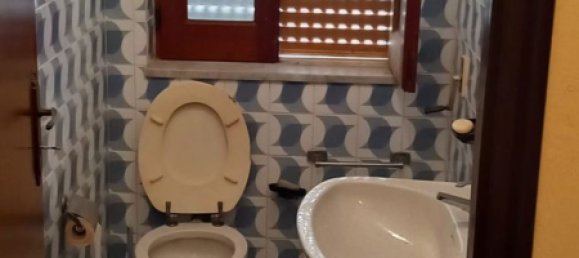 3-salle Appartement à Torrenova, Italy No. 71278 12