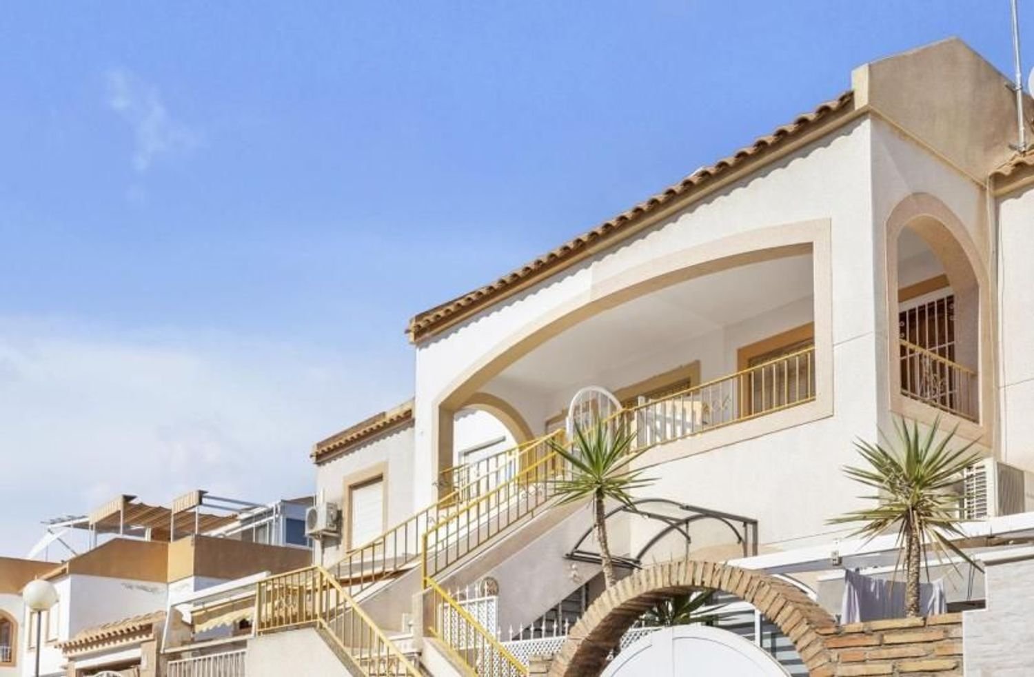 Casa de 2 dormitorios en Torrevieja, Spain No. 233226