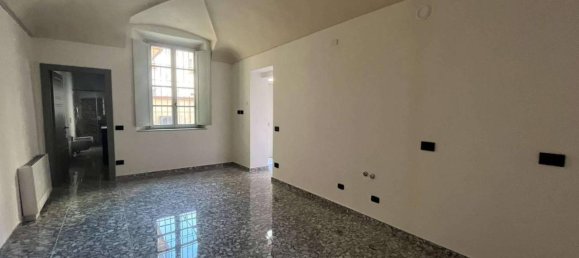 3 rooms Apartment in Piacenza, Italy No. 26815 12
