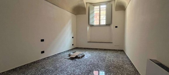 3 rooms Apartment in Piacenza, Italy No. 26815 3