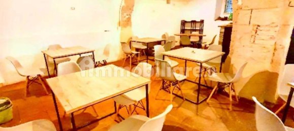 Коммерческая недвижимость с 2 комнатами в Кальяри, Италия № 49823 8