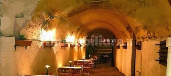 Коммерческая недвижимость с 2 комнатами в Кальяри, Италия № 49823 2