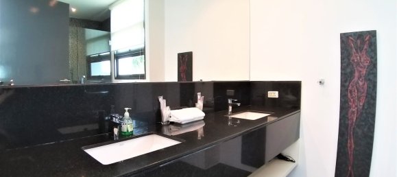 5 bedrooms Villa in Bang Tao, Thailand No. 5960 18