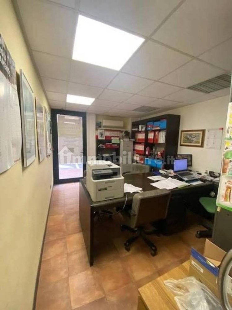 1 room Commercial property in Albisola Superiore, Italy No. 288937