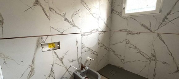 Квартира с 2 спальнями в Трескоре Бальнеарио, Италия № 288101 15