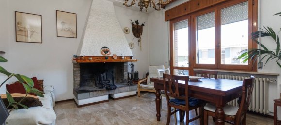 Apartamento de 6 dormitorios en Cesena, Italy No. 347751 7