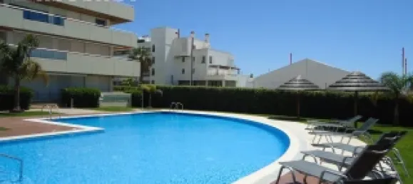 Apartamento de 2 dormitorios en Quarteira, Portugal No. 63491 23
