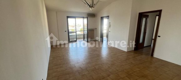 Apartamento T3 em Romano di Lombardia, Italy N.º 208825 42