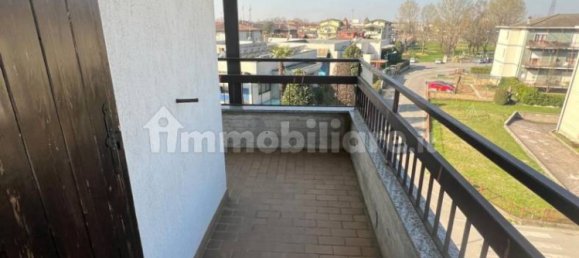 Apartamento T3 em Romano di Lombardia, Italy N.º 208825 21