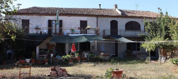 8 rooms House in Santo Stefano Belbo, Italy No. 165564 4