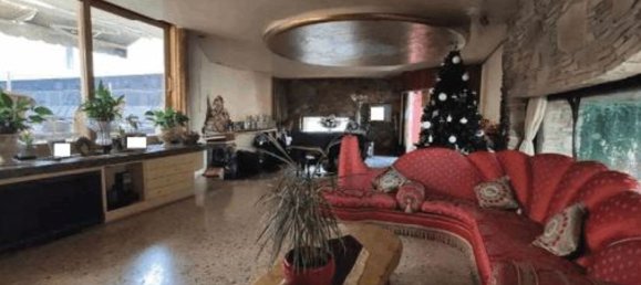 12 rooms Apartment in Padua, Italy No. 15415 4