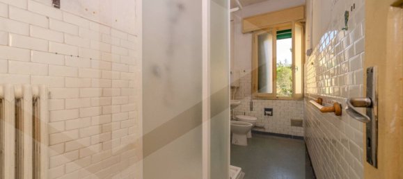 4 rooms Apartment in Bologna, Italy No. 28941 43