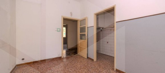 4 rooms Apartment in Bologna, Italy No. 28941 12