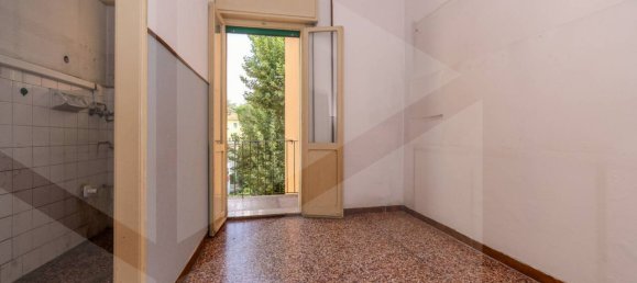 4 rooms Apartment in Bologna, Italy No. 28941 8