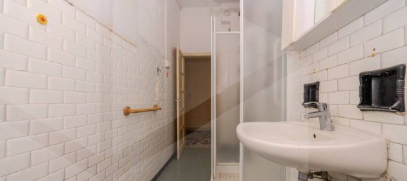 4 rooms Apartment in Bologna, Italy No. 28941 41