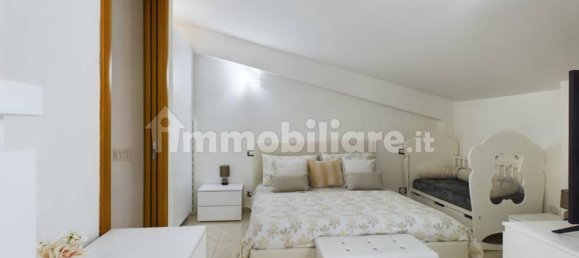 2 bedrooms Villa in Rome, Italy No. 150887 7