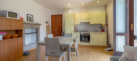 2-salle Appartement à Albese con Cassano, Italy No. 167701 7