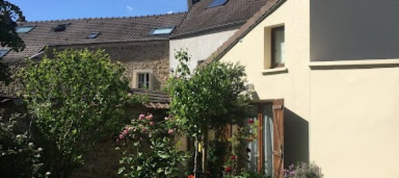 2 bedrooms House in Chateaufort, France No. 167494 10