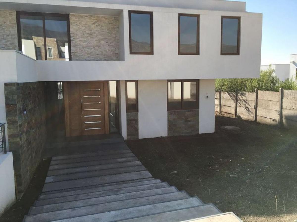 5 bedrooms House in Chacabuco, Chile No. 3954