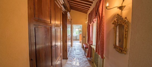 15 rooms Villa in Arezzo, Italy No. 179478 7