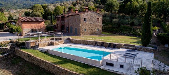 15 rooms Villa in Arezzo, Italy No. 179478 2