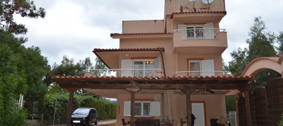 4 bedrooms Commercial property in Agioi Theodoroi, Greece No. 6264 8