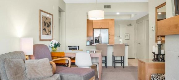 2 bedrooms House in British Columbia, Canada No. 1266 5